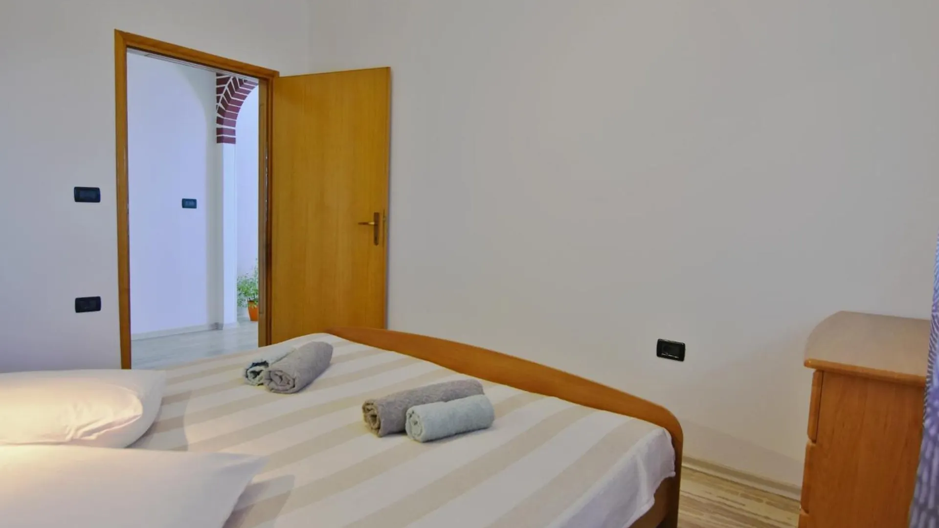 Apartments With A Parking Space Valica, Umag - 22453